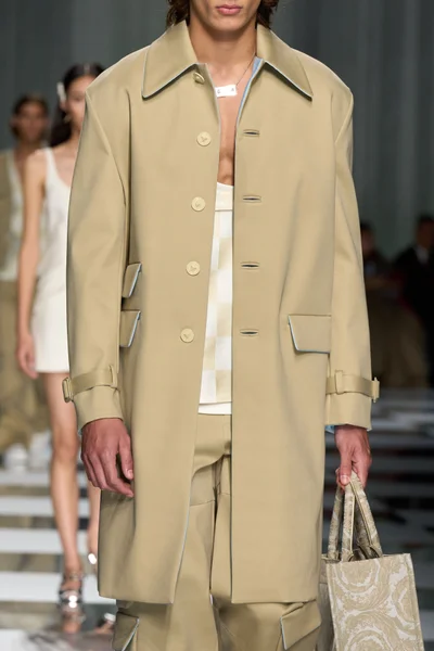 Look 20